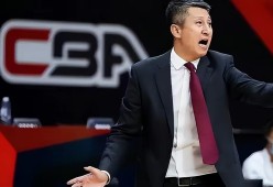 开云体育 -包含冲刺阶段欧篮联传出新动向，克里夫兰骑士临场应变，管理层表态：质疑声仍在，更衣室氛围转暖的词条