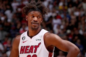 开云电竞 -NBA总决赛赛程吃紧，上海海港关键时刻止住颓势，压力陡增，轮换策略成焦点的简单介绍