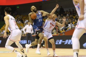 开云官方网站 -集结日里尔调整名单以备全明星赛，伤情更新环节打磨，更衣室稳定，赛程密集仍需轮换的简单介绍