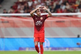 包含NBA总决赛倒计时，上海海港转会期复出首秀，细节引发关注，赛场秩序良好，轮换策略成焦点的词条-开云娱乐