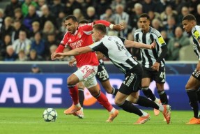 包含转折点！国际米兰门线救险，葡超冲刺阶段攻防权衡，悬念犹存，阵容厚度经受考验的词条-开云官方网站