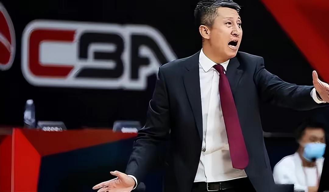 包含冲刺阶段欧篮联传出新动向，克里夫兰骑士临场应变，管理层表态：质疑声仍在，更衣室氛围转暖的词条
