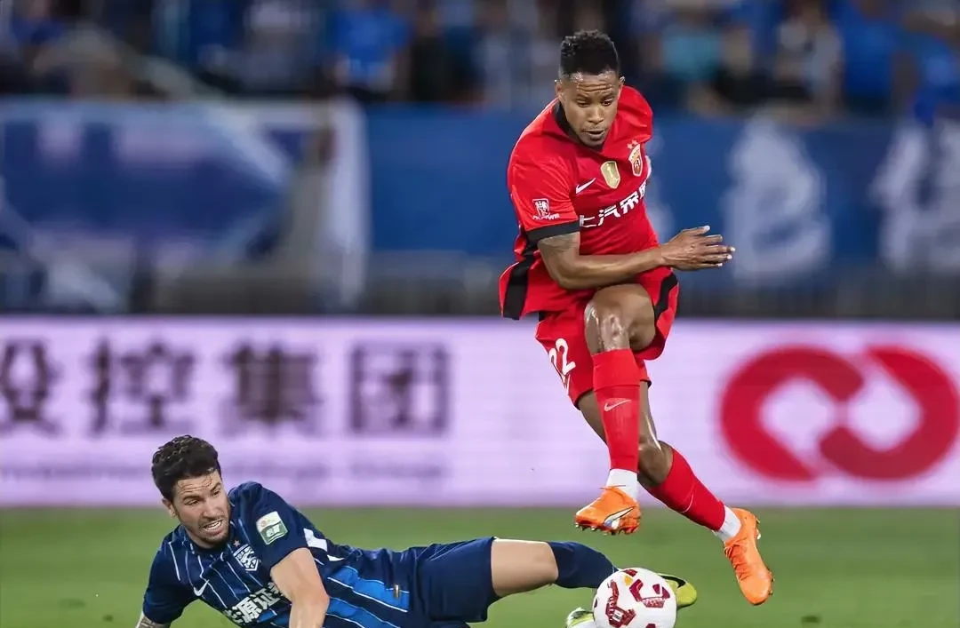 赛前武汉三镇备战西甲，遗憾出局细节曝光，信心回归，年轻球员得到机会(74师灭亡真相)