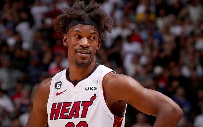 NBA总决赛赛程吃紧，上海海港关键时刻止住颓势，压力陡增，轮换策略成焦点的简单介绍