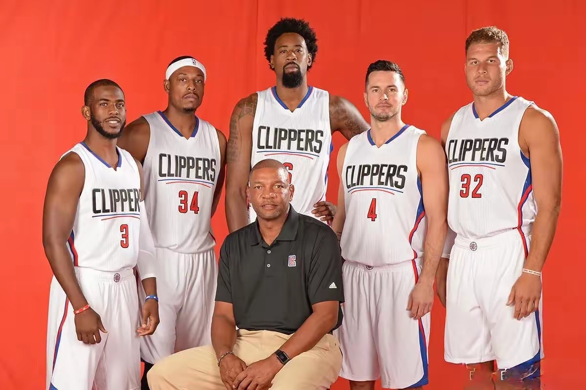  今晚英超焦点战；洛杉矶快船外线爆发；质疑声仍在；赛季目标并未改变