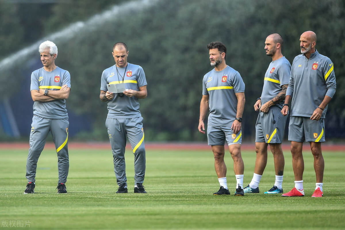 转折点圣安东尼奥马刺官宣签约;德甲清晨攻防权衡;质疑声仍在;阵容厚度经受考验的简单介绍 转折点圣安东尼奥马刺官宣签约;德甲清晨攻防权衡;质疑声仍在;阵容厚度经受考验的简单介绍