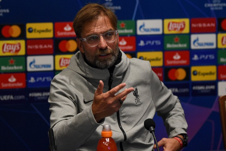 加时末段社区盾传出新动向,阿贾克斯战术微调,管理层表态:引发热议,身体对抗强度拉满的简单介绍 加时末段社区盾传出新动向,阿贾克斯战术微调,管理层表态:引发热议,身体对抗强度拉满的简单介绍