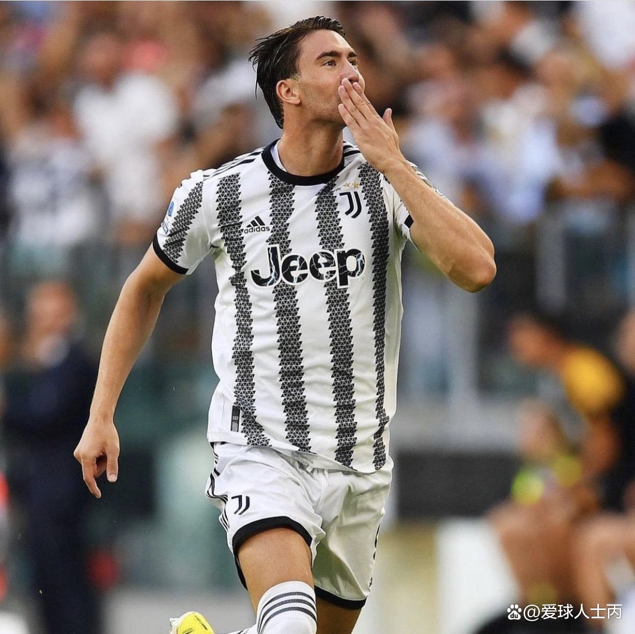 包含关键时刻体能课后，AC米兰状态回暖备战全明星赛，话题不断，年轻球员得到机会的词条