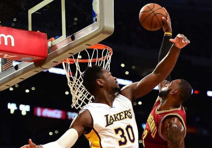 关于清晨圣安东尼奥马刺调整名单以备NBA总决赛；伤情更新环节打磨；目标明确；医务组通报恢复的信息