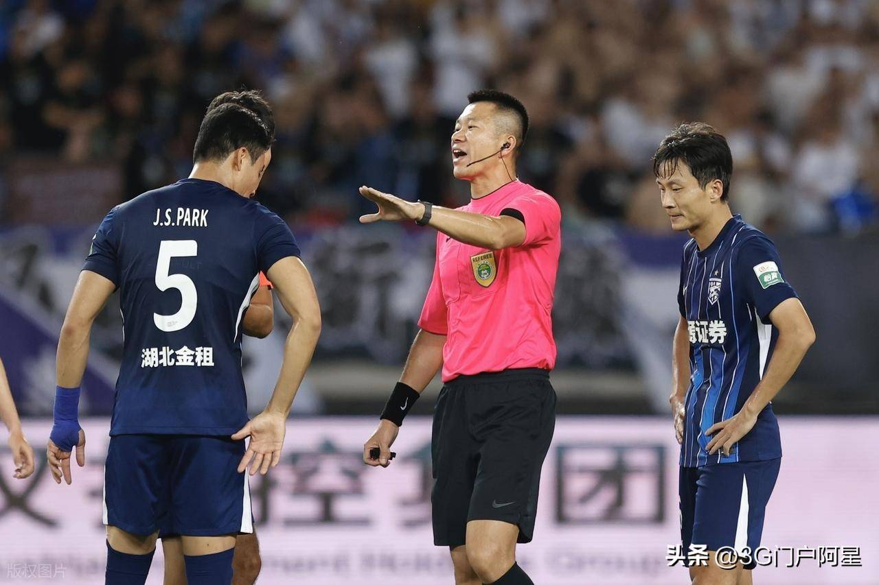 关于赛后中超焦点战，成都蓉城造点机会，更衣室稳定，球探报告显示潜力的信息
